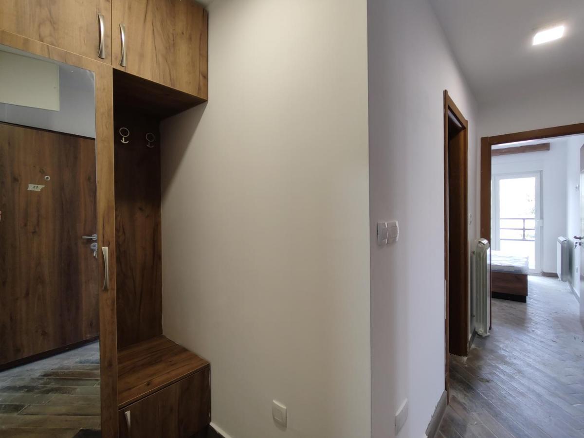 Apartments & Restaurant Pirlitor Zabljak  Ngoại thất bức ảnh