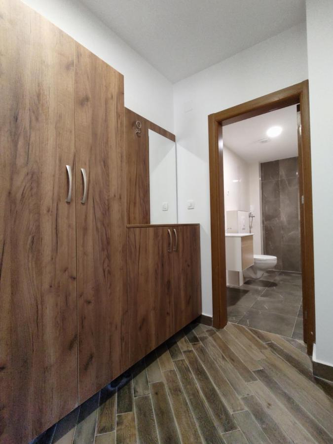 Apartments & Restaurant Pirlitor Zabljak  Ngoại thất bức ảnh